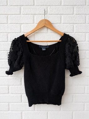 French Connection Juliet Black Knit Top with Floral Puff Sleeves – (XS)